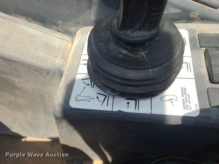 image for item DK3987 2018 Gehl DL1240  telehandler