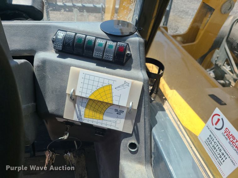 image for item DK3987 2018 Gehl DL1240  telehandler