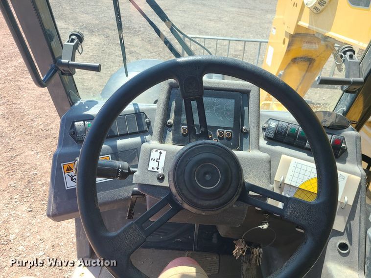 image for item DK3987 2018 Gehl DL1240  telehandler