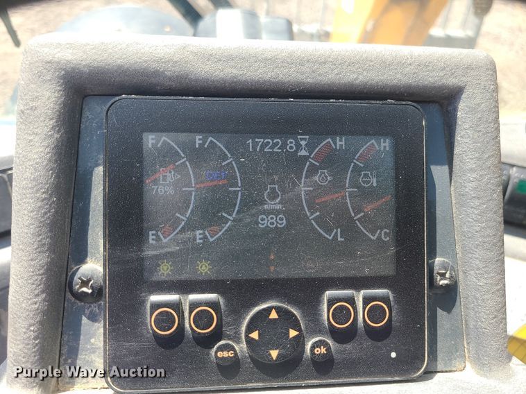 image for item DK3987 2018 Gehl DL1240  telehandler