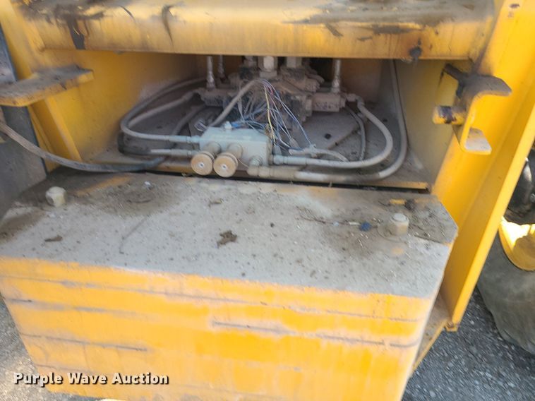 image for item DK3987 2018 Gehl DL1240  telehandler