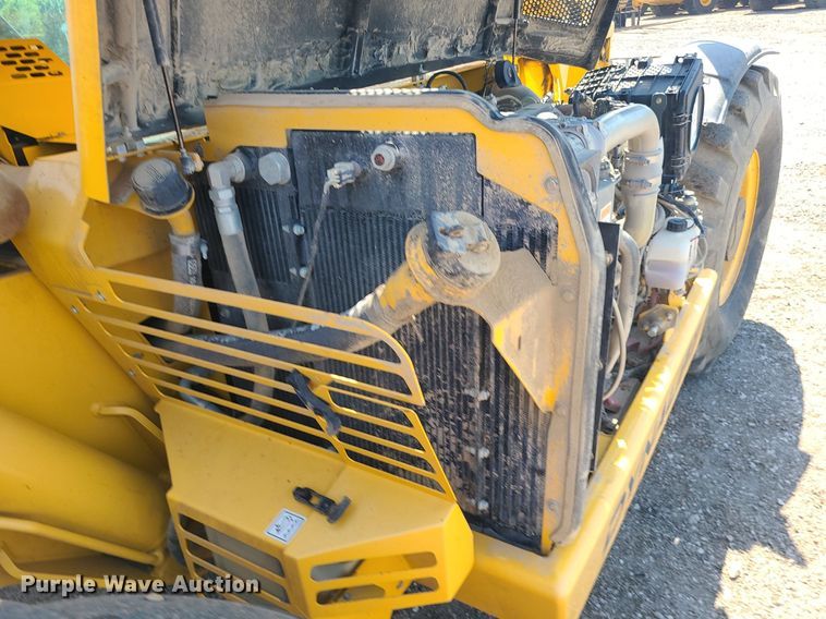 image for item DK3987 2018 Gehl DL1240  telehandler