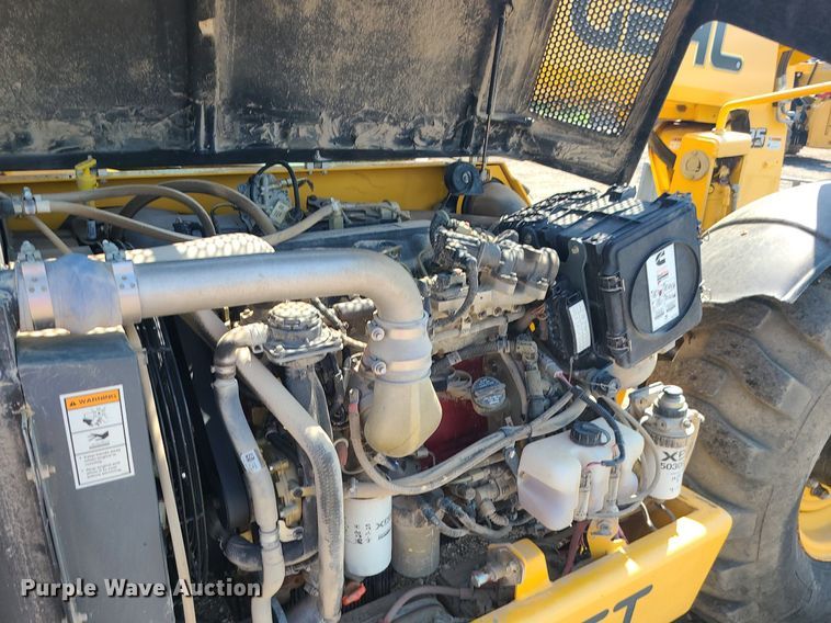 image for item DK3987 2018 Gehl DL1240  telehandler