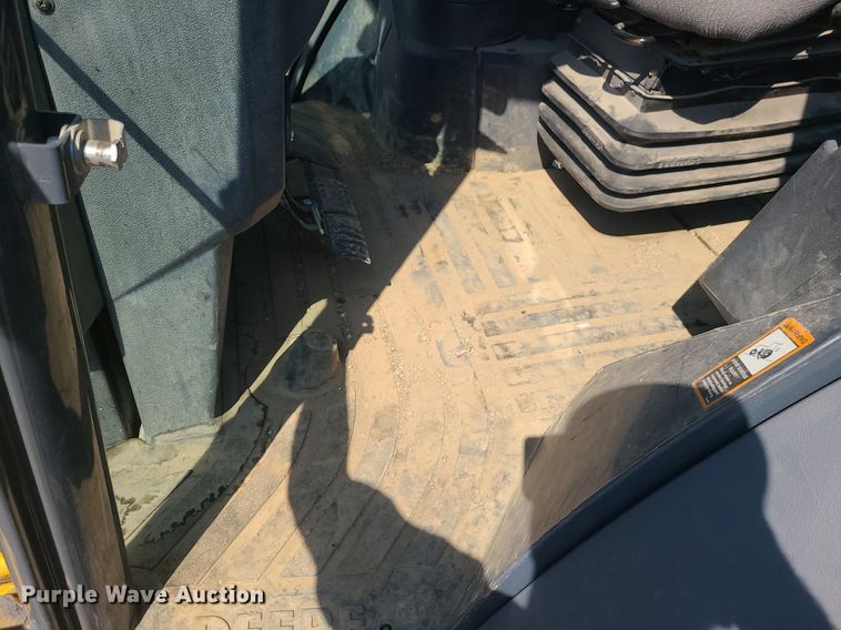 image for item DK3988 2015 John Deere 310SL  backhoe