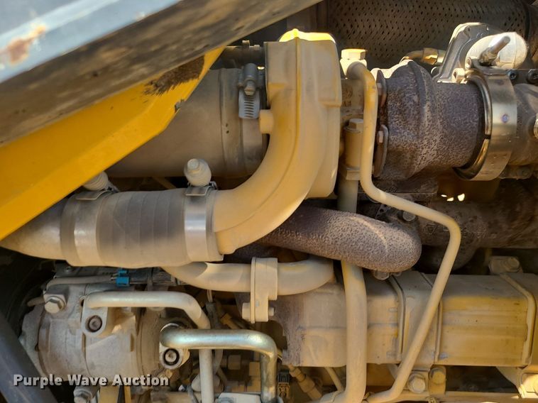 image for item DK3988 2015 John Deere 310SL  backhoe