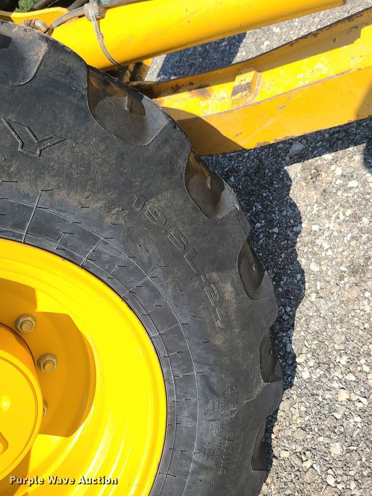 image for item DK3988 2015 John Deere 310SL  backhoe