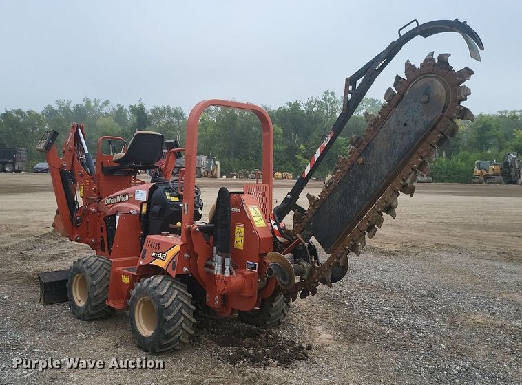 image for item DK3990 2016 Ditch Witch RT45  trencher