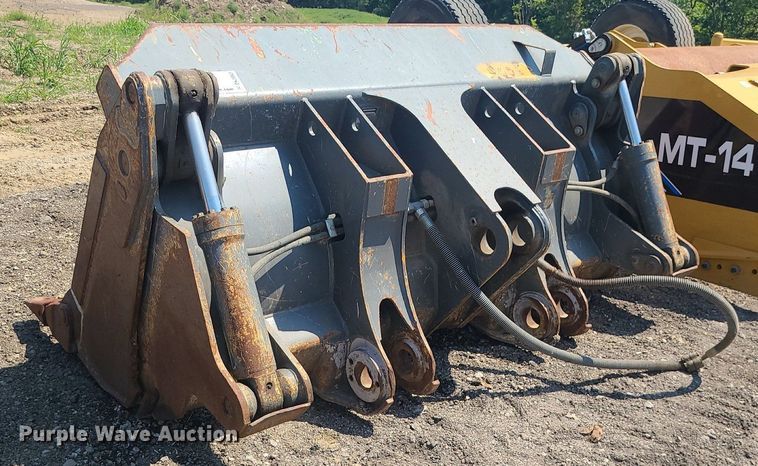 image for item DK3993 Liebherr  98" W four-in-one bucket