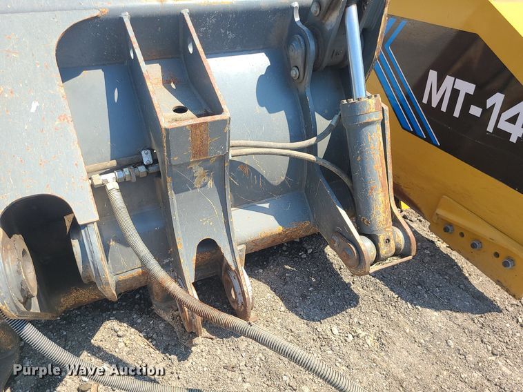 image for item DK3993 Liebherr  98" W four-in-one bucket