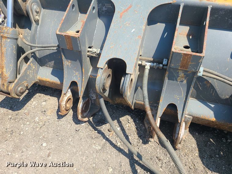 image for item DK3993 Liebherr  98" W four-in-one bucket