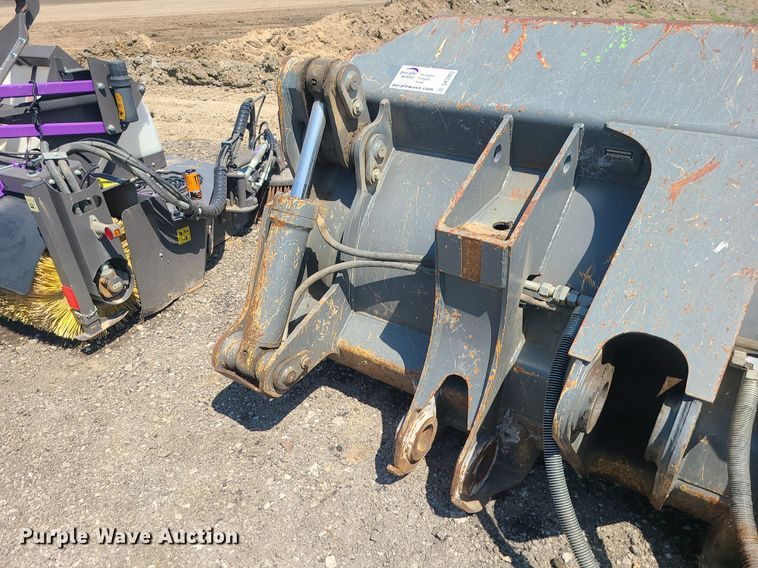 image for item DK3993 Liebherr  98" W four-in-one bucket