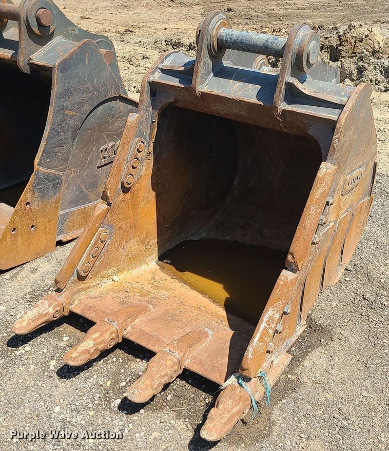 image for item DK3996 Volvo  42"W excavator bucket