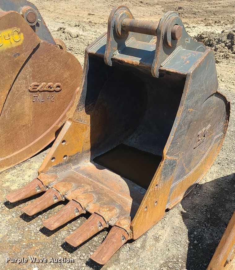 image for item DK3997 TAG 36 JD 210G  36"W excavator bucket