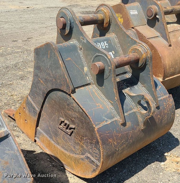 image for item DK3997 TAG 36 JD 210G  36"W excavator bucket