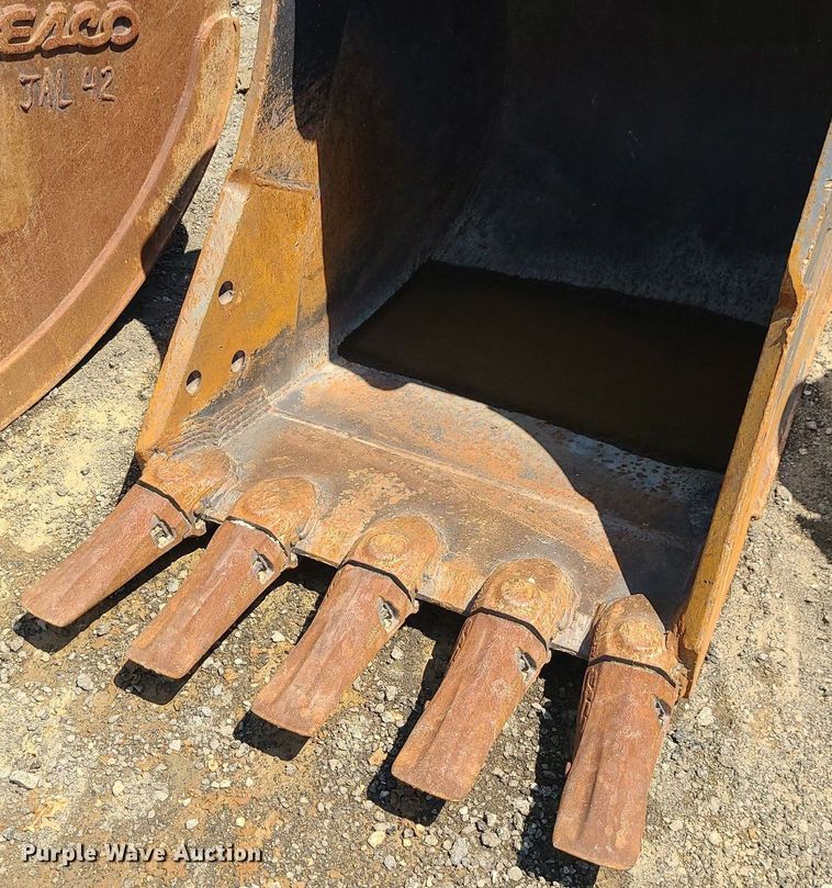 image for item DK3997 TAG 36 JD 210G  36"W excavator bucket