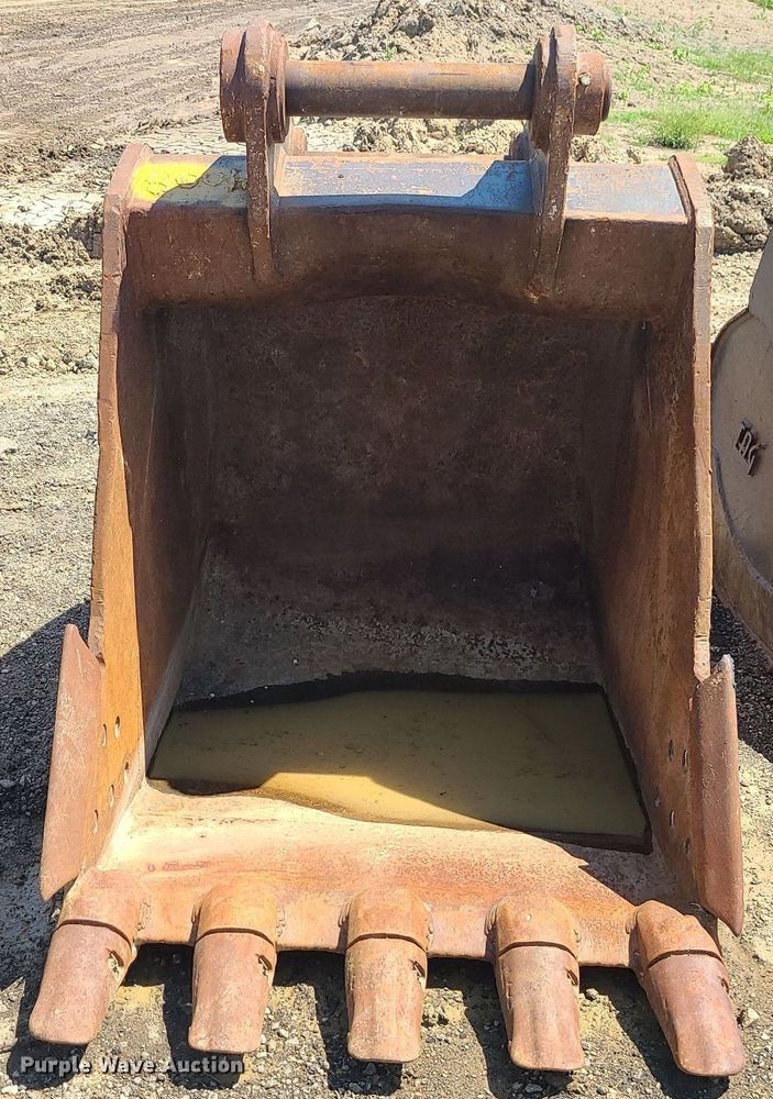 image for item DK3998 Esco EC300D/290B/C/ECR305  42"W excavator bucket