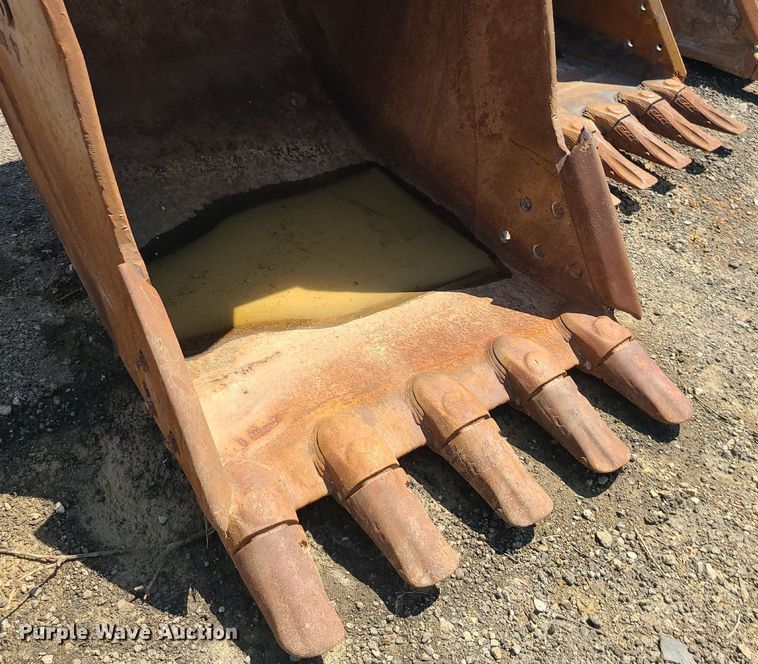 image for item DK3998 Esco EC300D/290B/C/ECR305  42"W excavator bucket