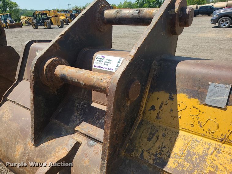 image for item DK3999 Esco EC340/380D/330/360D/C  72"W excavator bucket