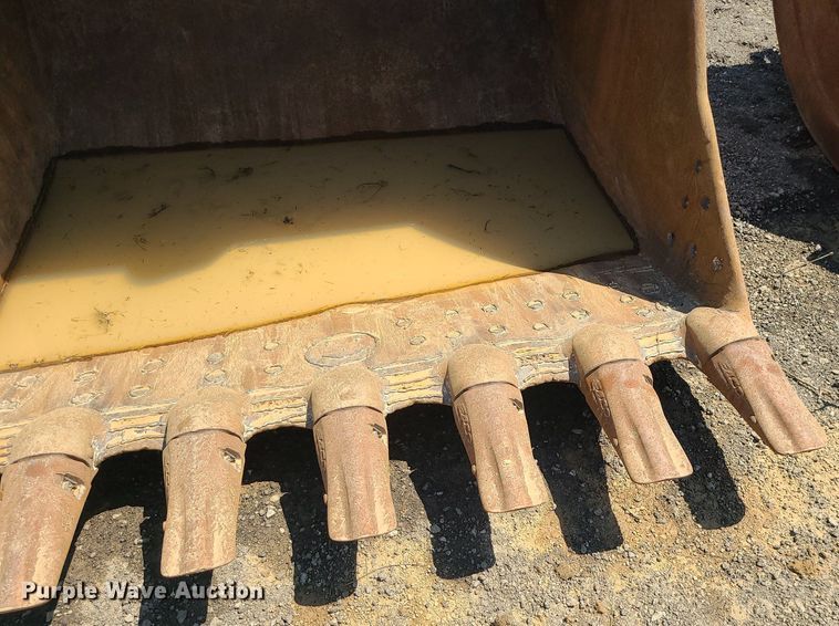 image for item DK3999 Esco EC340/380D/330/360D/C  72"W excavator bucket