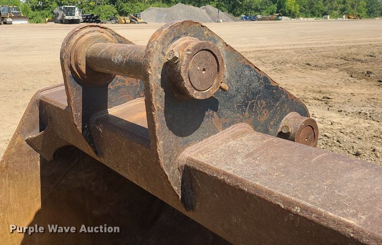 image for item DK3999 Esco EC340/380D/330/360D/C  72"W excavator bucket