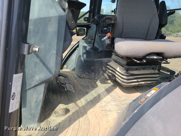 image for item DK4011 2016 John Deere 310SL  backhoe