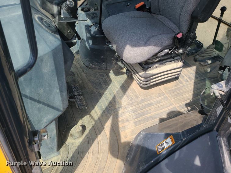 image for item DK4011 2016 John Deere 310SL  backhoe