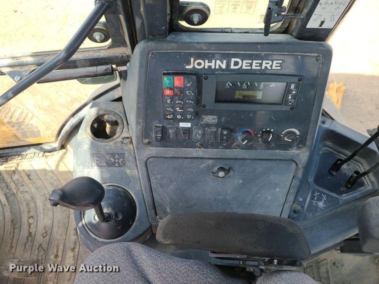 image for item DK4011 2016 John Deere 310SL  backhoe
