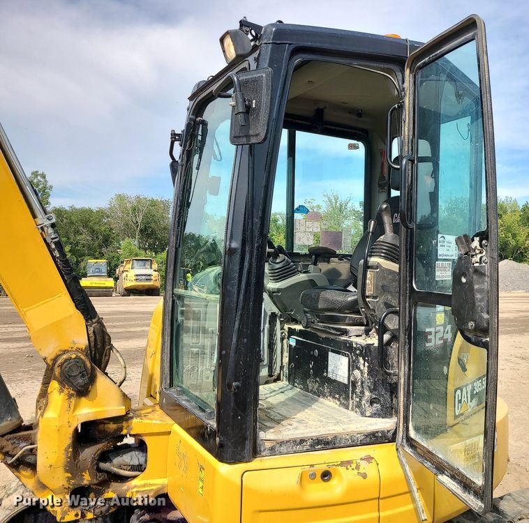 image for item DK4012 2016 Caterpillar 305.5E2  mini excavator