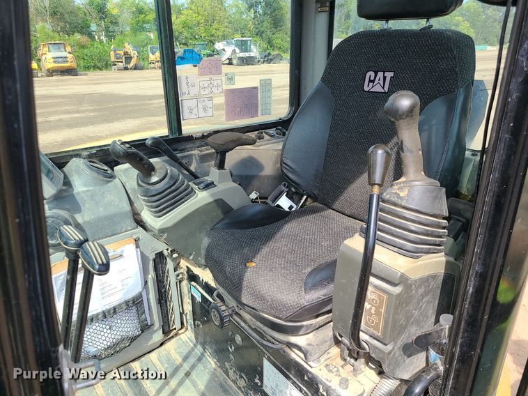 image for item DK4012 2016 Caterpillar 305.5E2  mini excavator