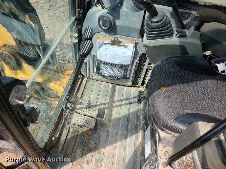 image for item DK4012 2016 Caterpillar 305.5E2  mini excavator