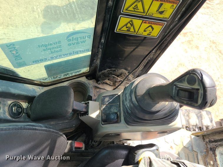 image for item DK4012 2016 Caterpillar 305.5E2  mini excavator