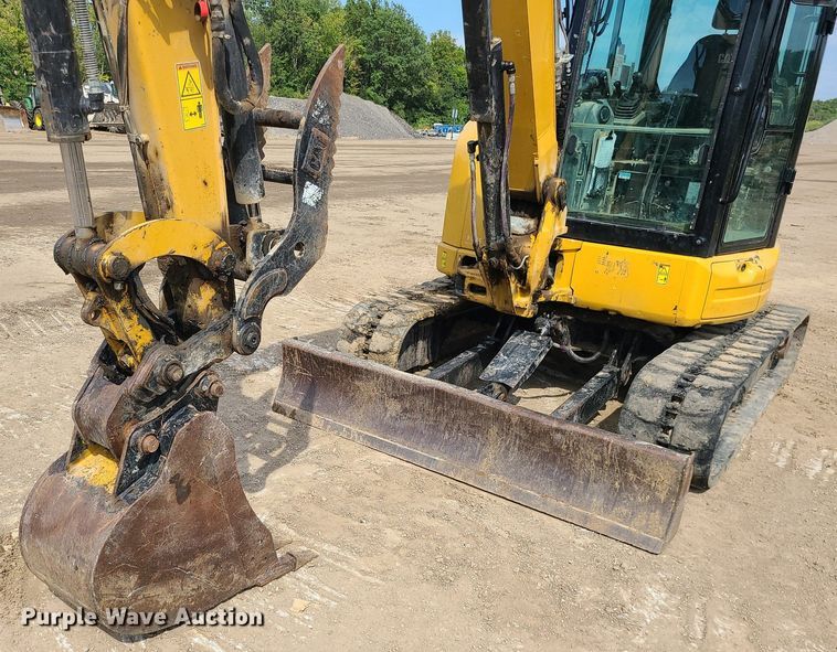 image for item DK4012 2016 Caterpillar 305.5E2  mini excavator
