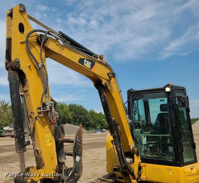 image for item DK4012 2016 Caterpillar 305.5E2  mini excavator