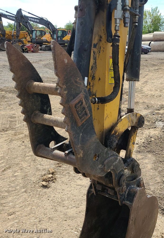 image for item DK4012 2016 Caterpillar 305.5E2  mini excavator