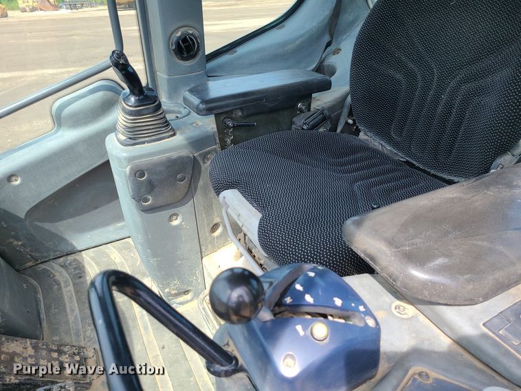 image for item DK4014 2016 Liebherr LR636  track loader