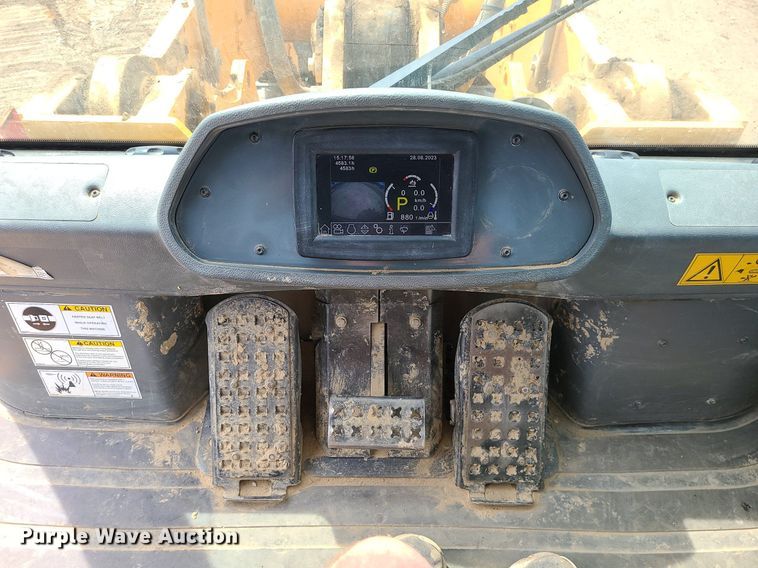 image for item DK4014 2016 Liebherr LR636  track loader