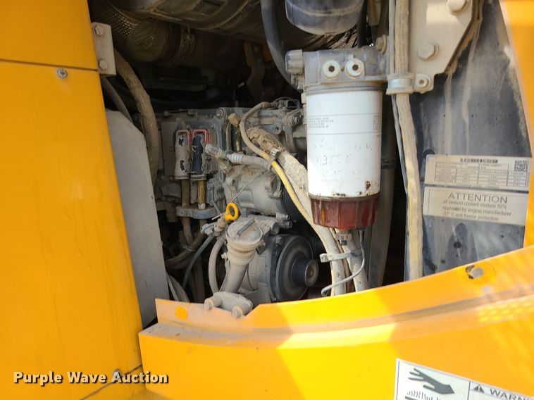 image for item DK4014 2016 Liebherr LR636  track loader