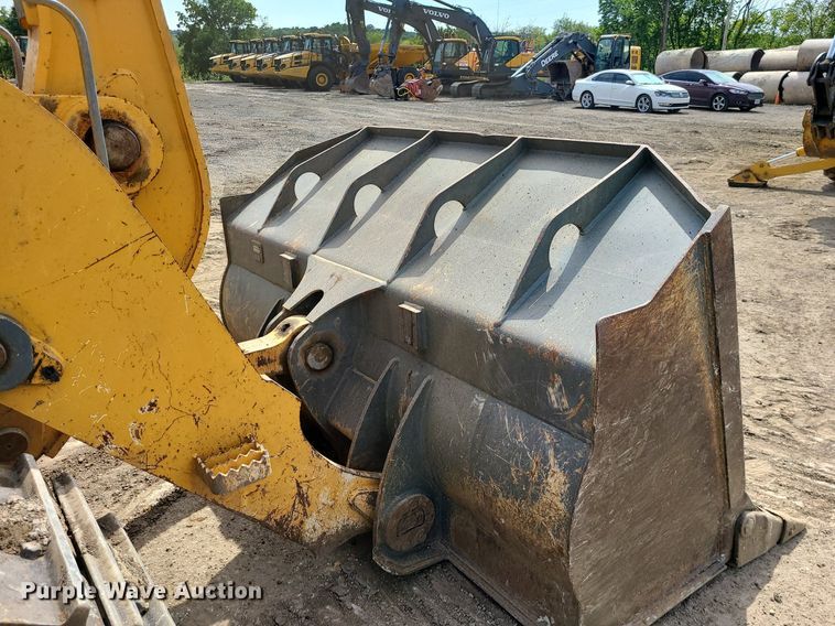 image for item DK4014 2016 Liebherr LR636  track loader