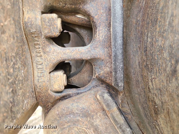 image for item DK4014 2016 Liebherr LR636  track loader