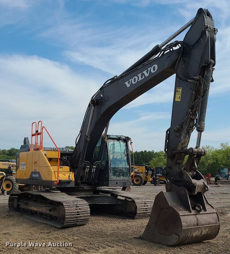 image for item DK4017 2017 Volvo EC250EL  excavator