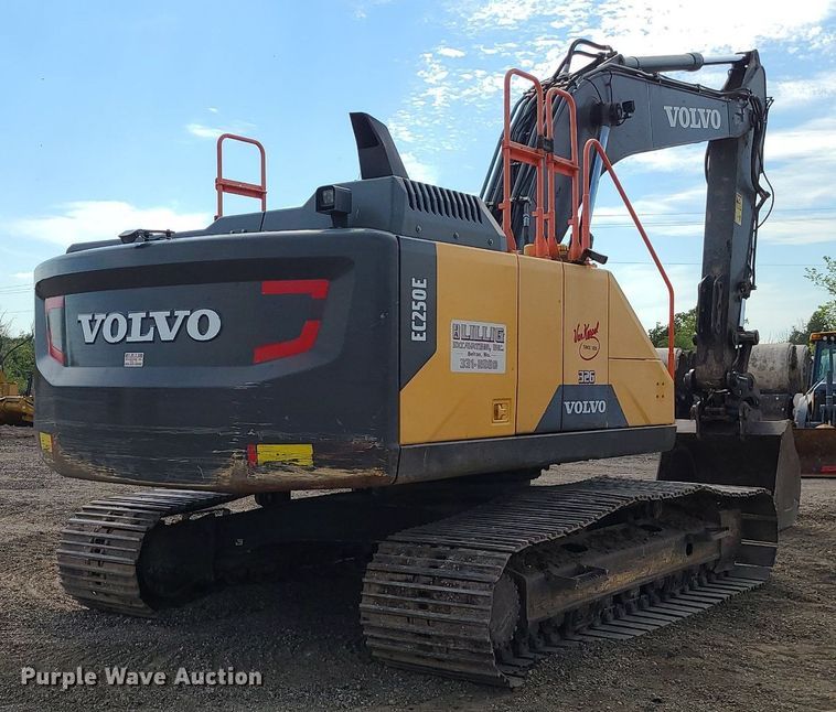 image for item DK4017 2017 Volvo EC250EL  excavator