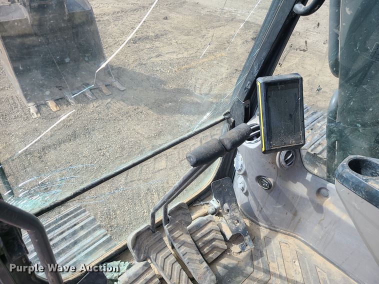 image for item DK4017 2017 Volvo EC250EL  excavator