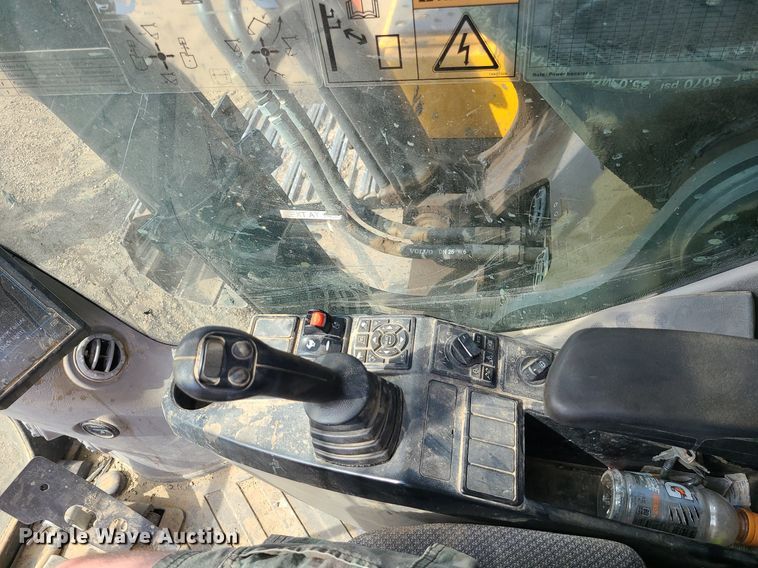 image for item DK4017 2017 Volvo EC250EL  excavator