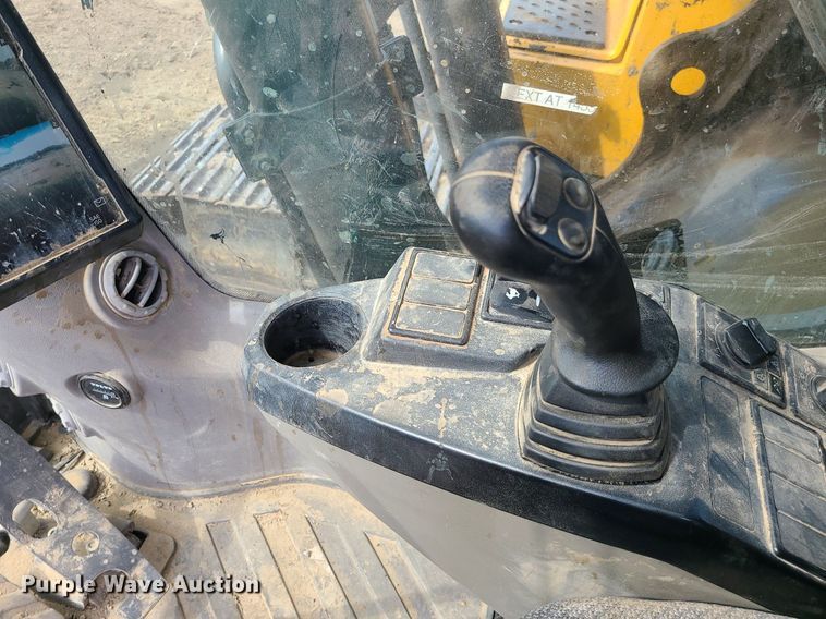 image for item DK4017 2017 Volvo EC250EL  excavator