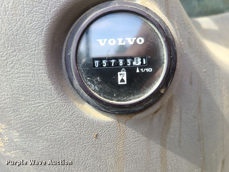 image for item DK4017 2017 Volvo EC250EL  excavator