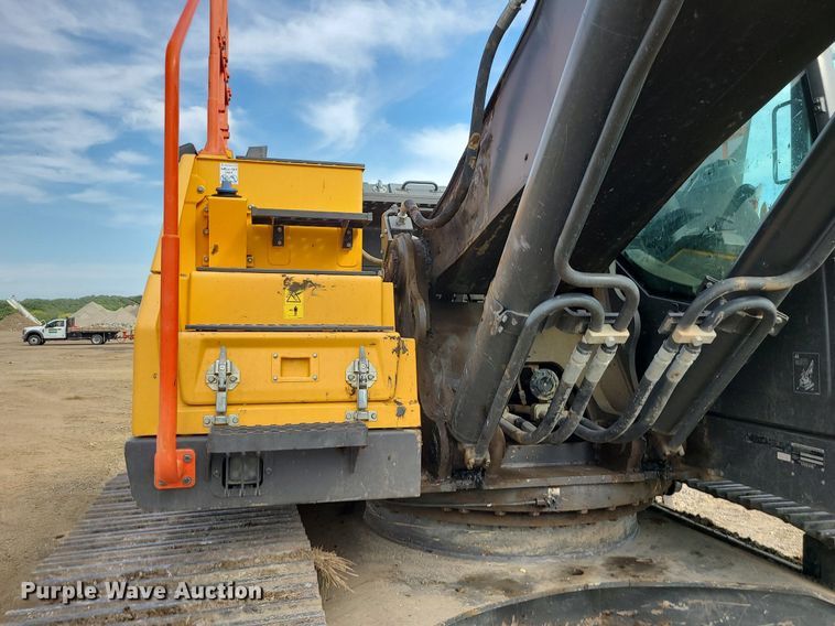 image for item DK4017 2017 Volvo EC250EL  excavator