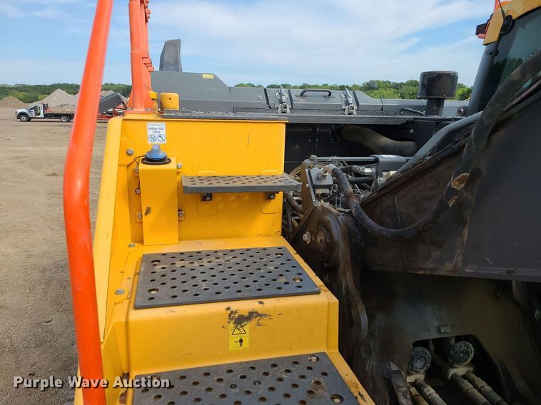 image for item DK4017 2017 Volvo EC250EL  excavator