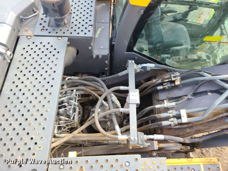 image for item DK4017 2017 Volvo EC250EL  excavator