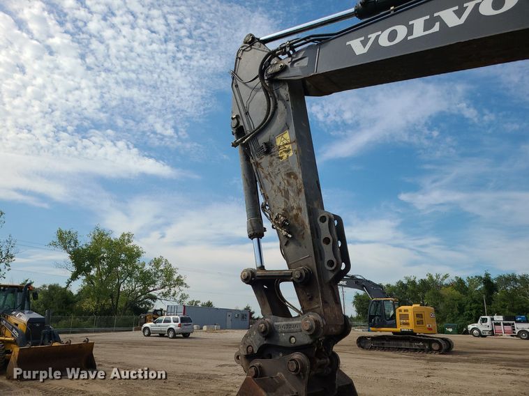 image for item DK4017 2017 Volvo EC250EL  excavator