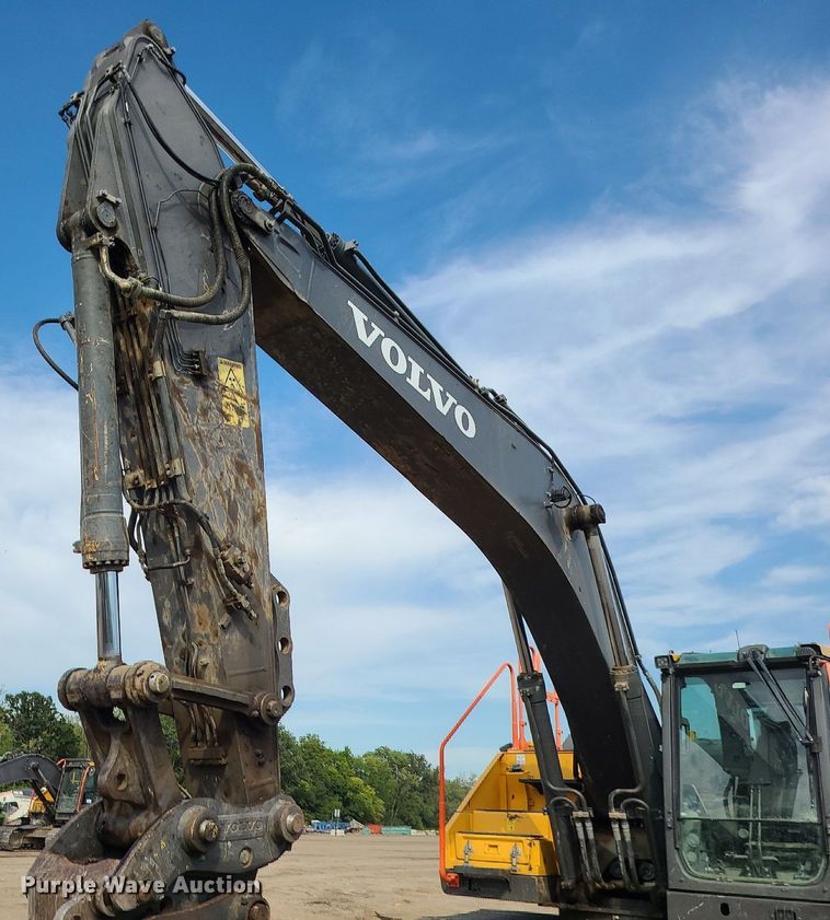 image for item DK4017 2017 Volvo EC250EL  excavator